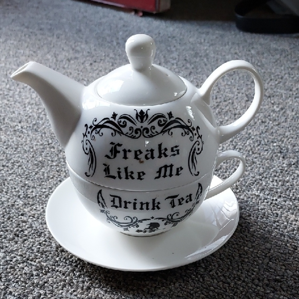 Gothic With A Bit Of Elegance, White Tea Set with Saucer